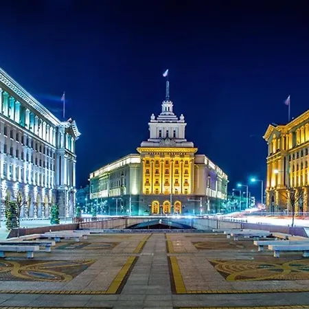 Cozy 2-bedroom Flat In The Very Center Of Lejlighed *