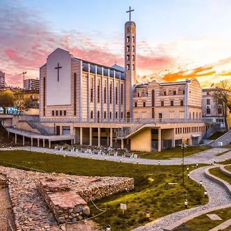 Cozy 2-bedroom Flat In The Very Center Of Apartamento Sófia